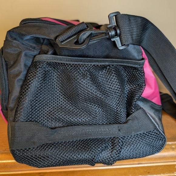 MIER Overnight Travel Gym Bag  NWOT - Picture 2 of 11
